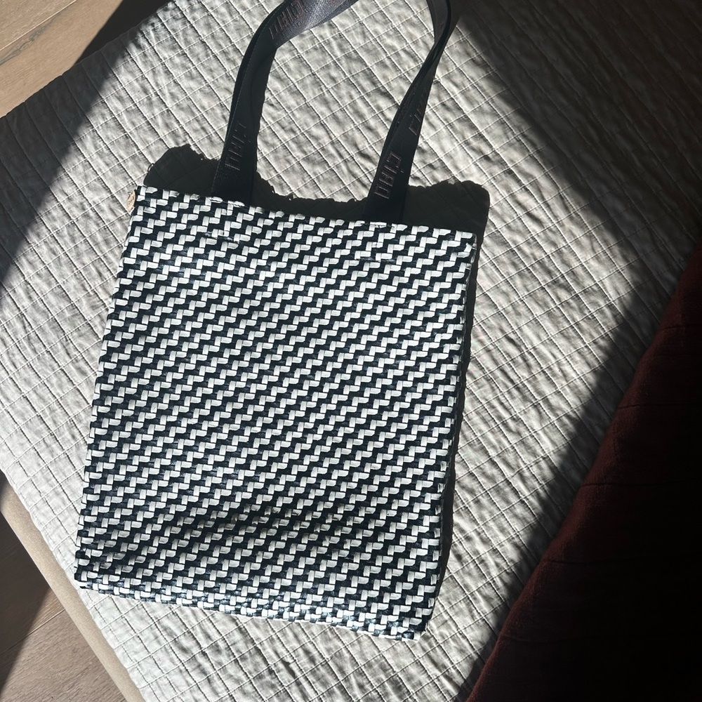 Clare V. Carry All Tote - sold out! - Picture 2 of 3